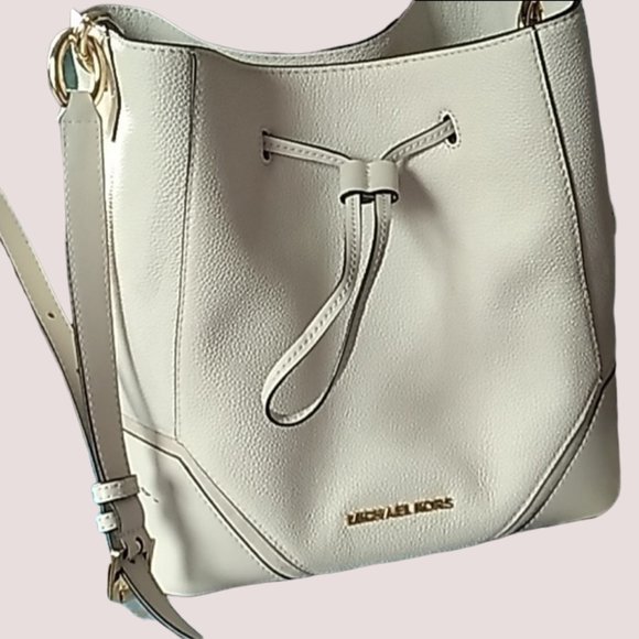 Michael Kors Handbags - Michael Kors Vanilla NICOLE LARGE BUCKET BAG.  NEW Genuine Leather.